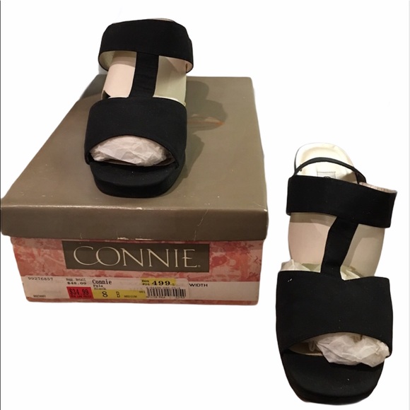Connie Shoes - 🛍3/$25🛍 NIB CONNIE BLACK HEELS
